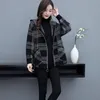 Women's Wool Blends Blended Wool Coat Women Autumn Winter Jacket Plaid Short Woolen Coat Pocket Zipper Jacket Korean Version Lady OuterwearR1650 220924