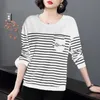 Camiseta de mujer Camisas Mujer Rayas Tops populares Moda de todos los partidos Coreano Casual Simple Mujer Retro Ropa de manga larga Elegante camiseta suelta T220926