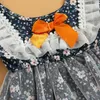 女の子のドレスリオリタイイン0-24m生まれ幼児の赤ちゃん半袖ドレスとメッシュステッチ弓装飾の花のパターンフリル衣装