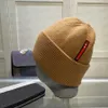 Beanieskull Caps أزياء قبعة قبعة قبعة قبعة مصممة الجمجمة لرجل امرأة شتاء القبعات 5 ألوان أعلى جودة 2917820