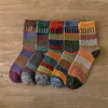 Chaussettes pour hommes Witner homme épais laine chaude Style rétro haute qualité 5 paires ensemble femmes Couple modèles taille libre 220923