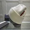 Gorro/boné de caveira Designer chapéu de malha gorro de cúpula bonés de caveira carta sólida inverno chapéus para homem mulher 5 cores alta qualidade