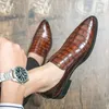 Karierte Retro-Brogue-Schuhe tragen spitze Herrenschuhe im britischen Stil, einfache Luxus-Business-Casual-Kleiderschuhe, mehrere Größen