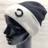 Lüks Beanies Tasarımcı Bonnet Kış Şapkaları Erkek Şapka Kadın Gorro Lujo Moda Tasarımcıları Örgü Şapkalar Yünlü Kapak Unisex Sıcak Skul5087156