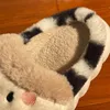 Slippers yvvcvv mooie dieren vrouwen fuzzy koeplatform winter warme pluche dia's indoor pluizige bont schoenen 220926