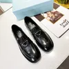 Desinger casual schoenen vrouwen monoliet loafers chocolade loafer helder lederen schoen rubber dikke bodem sneakers klassieke ronde ronde hoofdtrainers