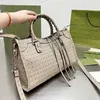 حقيبة pochette قديمة الزهرة حقيبة بارد فتاة دراجة نارية يدوية الأكياس برسل نساء حقائب اليد كروس الكتف أكياس القماش سعة كبيرة الحروف الكلاسيكية