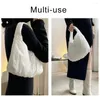 Totes Fashion Women Gedeveded schoudertas Zachte donzige witte shopper Tote Winter gewatteerd vrouwelijk katoenen dekbed handtas Lady Nylon geblazen