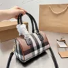 pochette Designer bags New Fashion Luxury Version Simple Shoulder Bag Female Male Classic Plaid Barrel Clutch Single-room Crossbody Bag