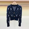 Pulls pour femmes de haute qualité mode femmes automne hiver Vintage doux mignon lapin dame col en v épais tricoté cardigan pull veste manteau haut T220925