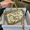 20CM Gold 19 Series Jumbo Flap Bag Shiny Dazzling Leather Classic Quilted Plaid Gold and Silver Chain Shoulder Strap Crossbody Bags Luxury