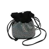 Kvällspåsar Kvinnor Rhinestone Bucket Messenger Diamond Pu Leather Drawstring Tote Bag for Outdoor Shopping Business