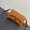 الأزياء Women Bag Top Crossbody Bag المستوردة من التمساح البقر المطبوعات تصميم الساعة الرحلة 2022 شخصية مصمم الكتف