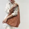 Sacos de noite Genuíno Couro Ombro Feminino Tote Mãe Bolsa Grande Comércio Exterior Celular Cozido Cozido Bun