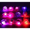 Décorations de Noël 50pcs Halloween Flash LED Anneau Rougeoyant Citrouille Fantôme Crâne Père Noël s pour Enfants Cadeaux Fête 220924