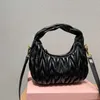 Axelväska designer handväska kvinnor crossbody väskor mode ränder på lyx läder handväskor messenger rosa väska brev tryckning 220926