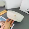 Fashion Designer Beret Womens Brand Letter Luxury Black White Perle Tissu Hat Béret CAP LAME EXTÉRIEUR VOYAGE CHAPPORT DE VAGNACTION DE VORTS ONTER