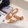 Sandalias Mujer Zapatos de tacón y pantuflas Punta estrecha Parte inferior gruesa Tacón de cuña Elegante Versátil Ropa de colegiala