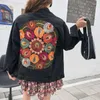 Chaquetas de mujer Vintage de gran tamaño con múltiples flores bordadas chaqueta de mezclilla mujeres vaquero manga larga solapa abrigo casual streetwear outwear