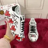 Fashion Shoe Designer Donna Sneakers stringate in pelle Abbinamento colori Bianco Nero Suola piatta Scarpe casual classiche da donna di lusso size35-45 MKJKK00002