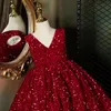 2022 Dark Red Puffy Flower Girls Dresses For Wedding Sequin V Neck Sequined Lace Children Kids Party Communion Gowns H￶g Bollkl￤nning med l￥g l￤ngd