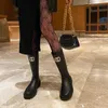 2022年冬の女性用デザイナーブーツ太いかかと足首の足首の豪華レインブーツチャンネルY2209
