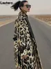 Damesjassen Lautaro Winter Lange Luipaardprint Warme Pluizige Nepbont Trenchcoat voor Dames Lange Mouw Dubbele Borsten Europese Mode 220926