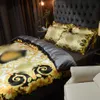 Luxe patroon designer beddengoed sets 4 stuks set gouden bedrukte zijde koningin kingsize dekbedovertrek laken mode kussenslopen205t