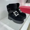 Shearling wysadzane zamszowe buty buty buty na buty na buty na sprzętowe buty śnieżne miękkie i zagęszczone luksusowe buty designerskie botki fabryczne