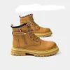 Outono masculino 2022 New Rhubarb Boots de couro masculino espesso grosso de sola resistente a desgaste Winter High Helper Martin Shoes