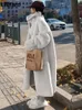 Kvinnor jackor lautaro vinterlånga vita överdimensionerade fluffiga tjocka varm faux päls kvinnor står krage lös casual koreansk stil mode 220926