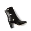 Luxury Women Ankle Boots Brina 85 London Trendy Black White Leather Round Head Gold Ring Pearl Buckles Designer Italien JC Coarse Heel Ankles korta stövlar