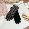 Five Fingers Gloves Brand Women039s Winter Plus Velvet Thicken Warm Touch Screen Elegant Pearl Full Finger Cycling Driving4400648