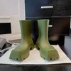 Новые женские ботинки роскошные дизайнерские дизайнерские дождевые ботинки с толстыми желе с желе кваголь