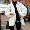 Frauen Pelz Faux Weiße Jacke Winter Übergroßen Dicken Warmen Flauschigen Mantel Frauen Lose Beiläufige Stilvolle Koreanische Mode Streetwear 220927