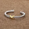 X Sliver Twisted Designer Bracelet Bangle Gold Charm Fashion Bracelets Bijoux Trait￩ Cross Diamond Zircon Luxury Anniversaire Cadeau pour femmes