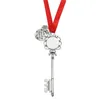 Juldekorationer Santa Claus Metal Key Pendant Ornament med Red Rep Creative Keychain Snowflake Ribbon