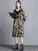 Mulheres jaquetas nerazzurri inverno longo leopardo impressão quente fofo faux casaco de pele mulheres com cinto de couro pista luxo estilo europeu moda 220926