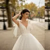 Sexy dentelle plage robe de mariée 2022 bretelles Spaghetti une ligne Boho pays robe de mariée bas dos nu Tulle balayage train pays femmes Robe De Mariee élégant Vestios Novias