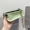 Kvällspåsar crossbody mini tung kedja crobody väskor kvinnor alligator godis väska shouder klaff koppling handväska läder mode dubbel bokstav magnetisk hasp