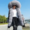 レディースファーフェイクマオマオコン冬の女性ナチュラルファーコート本物の長い黒いジャケットコットン厚い温かいパーカスライニング220926