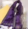 Sciarpa di seta firmata Moda donna 4 stagioni Pashmina Sciarpa classica stampata alfabeto lusso Sciarpe di alta qualità stile autunno inverno 8 colori con confezione regalo