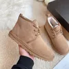 Australia Neumel Botas de color castaño para hombres y mujeres Bota corta de gamuza de piel de oveja Botines clásicos de piel de lana australiana con cordones bajos Botas para la nieve