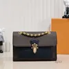 حقائب سهرة حقيبة يد حقيبة كتف حقائب يد صغيرة محفظة معدنية سلسلة الأجهزة Crossbody محفظة المرأة الكلاسيكية القديمة زهرة رسالة رفرف بمشبك محفظة