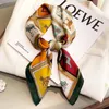 Kadınlar için eşarp tasarımcısı eşarp ipek şal sarma Harfler Çiçek Kafa Bandı Kadın Moda Uzun Saplı Çanta Eşarplar Paris omuz çantası Bagaj Şerit Baş Sarar yazdır