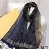 Designad silkeshalsduk Mode dam 4 säsonger Pashmina Klassisk halsduk med tryckt alfabet lyx Högkvalitativa halsdukar höst vinter stil 8 färg med presentförpackning