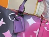 حقائب Duffel Luxurys مصممة القراصنة القراصنة السريعة 45 سم Women Travel Bag Bag Modeient Monograms Giant Gully Leather Packs Outdoor Suitcase Succed Cee Luggage Pall