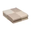 Cobertor Cashmere H Blanket com estojo de lã de lã de lã macia portátil portátil Shawl Ome Ome Use Capa Decoração Y2209