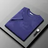 Camisetas masculinas 2022 Summer Men's Fino Ice Silk T-Shirt Male Sweater Loose Tops Homem Men Manga curta Campes de pescoço redondo A202