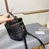 2023 diarrr couro textura premium portátil caixa de cosméticos portátil armazenamento de grande capacidade de grande capacidade para crossbody saco versátil